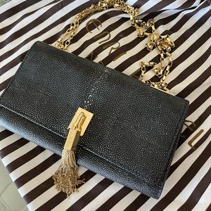 Really cute vintage ostrich clutch or cross body